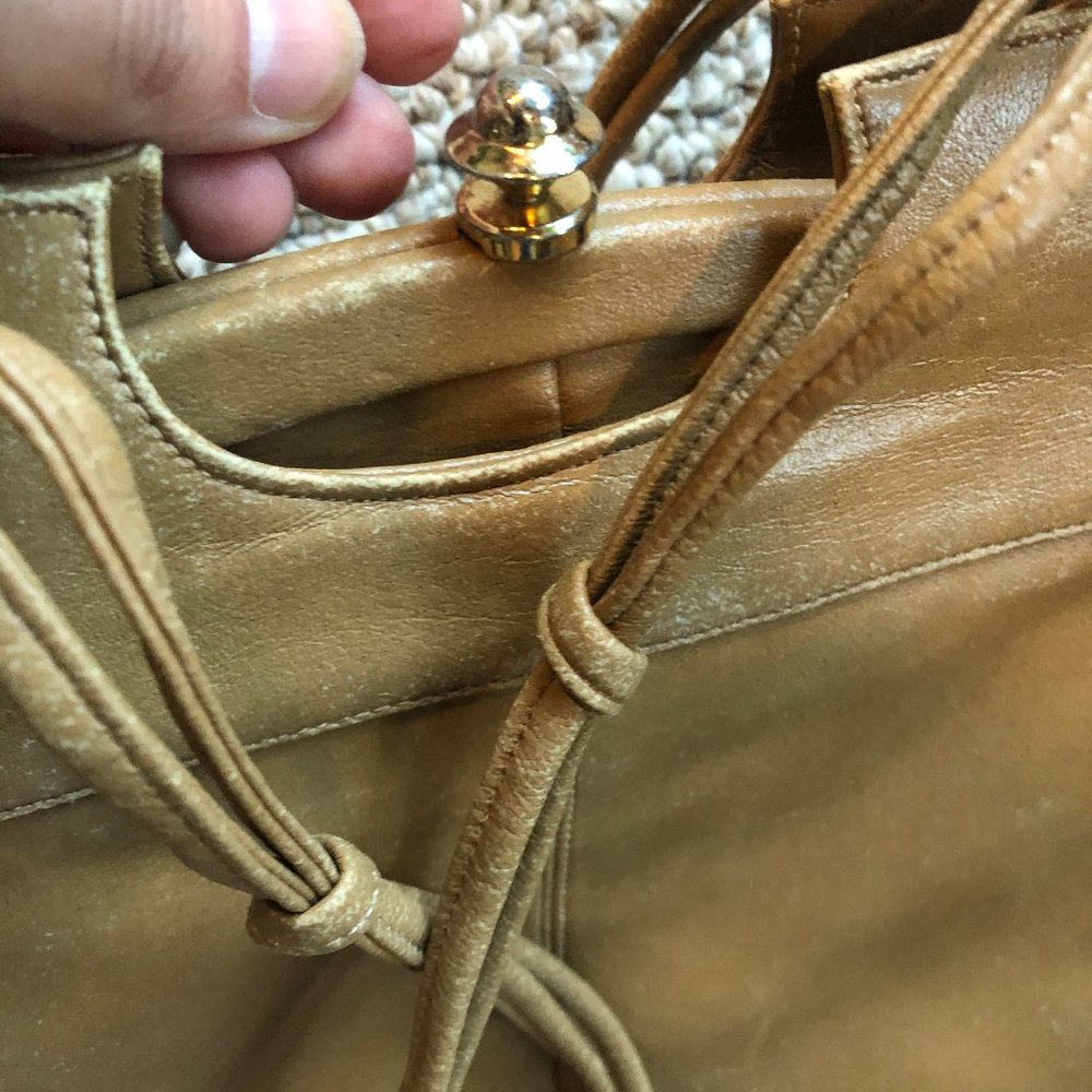 Vintage Tan Purse - Picture 7 of 8